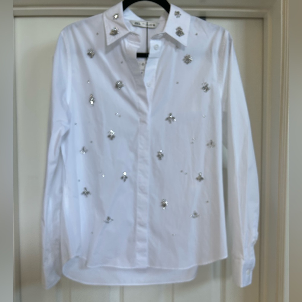Zara White Buttondown Shirt with Silver Accents faux gens, NWT, size Medium
